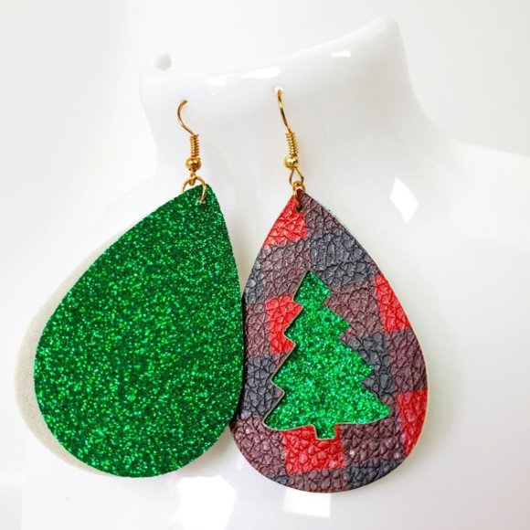 Holiday Sparkly Christmas Tree Lightweight Earrings - Picture 2 of 3